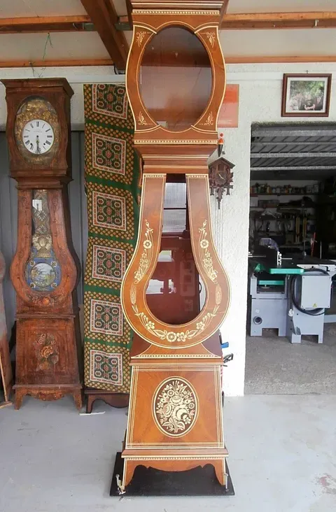 Pièces et rouages d'horlogerie : réparation pendule à Belcodène